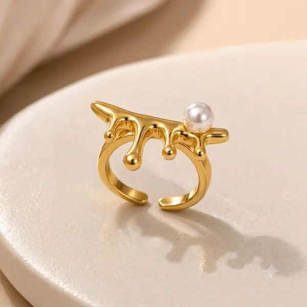 Gold_Tone_Crown_Design_Ring_For_Women