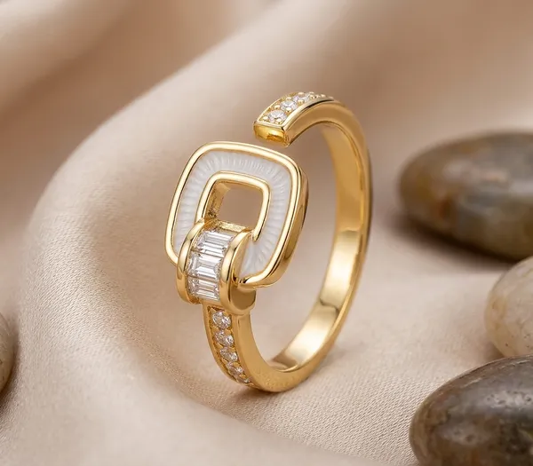 Gold_Tone_Geometric_Statement_Ring_For_Women