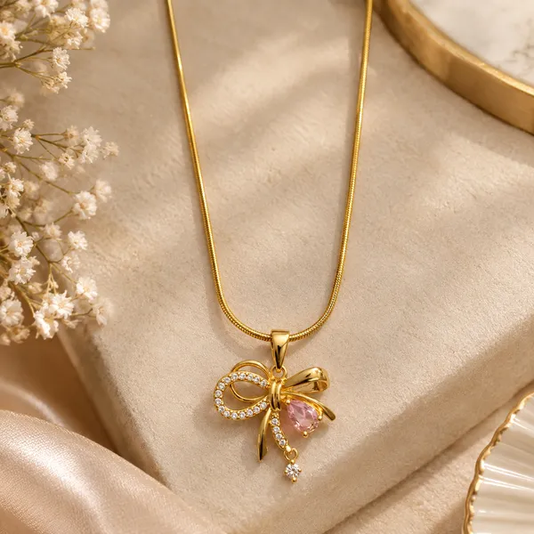 Gold_Tone_Floral_Pendant_Necklace_For_Women