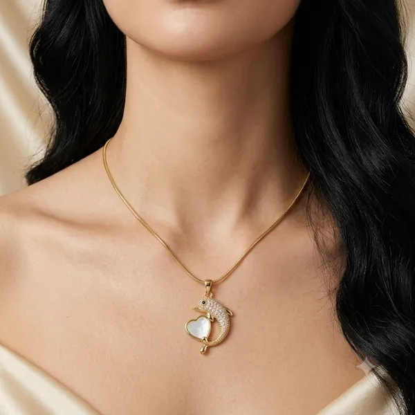 Gold_Stainless_Steel_Pendant_Necklace_For_Women
