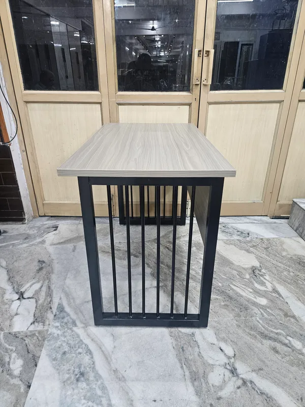 Wooden_Home_Office_Metal_Frame_Table