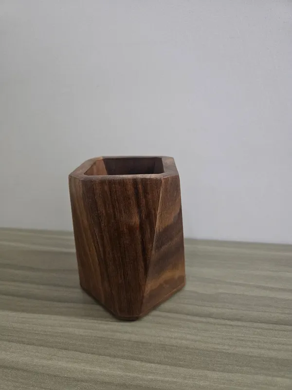 Wooden_Home_Office_Brown_Pen_Stand