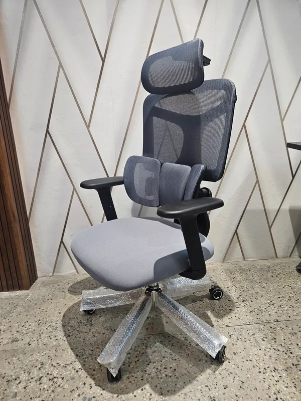 Mesh_Ergonomic_Grey_Office_Chair