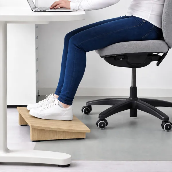 Wooden_Footrest