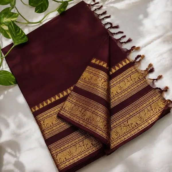 Maroon_Banarasi_Silk_Saree_for_Women_with_Rich_Golden_Zari_Woven_Border_&_Pallu,