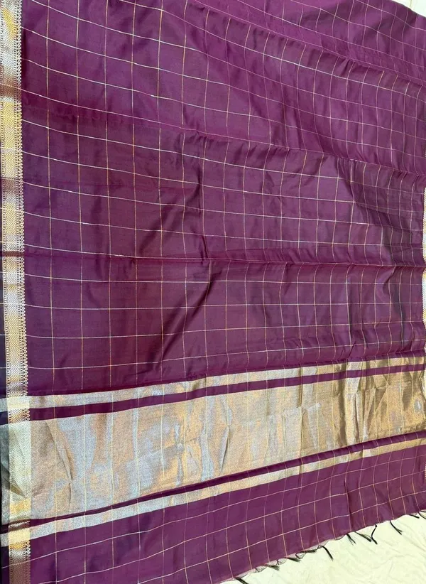 Mangalam_Pattu_Checkered_Mangalagiri_Silk_Blend_Saree_(Deep_Purple)