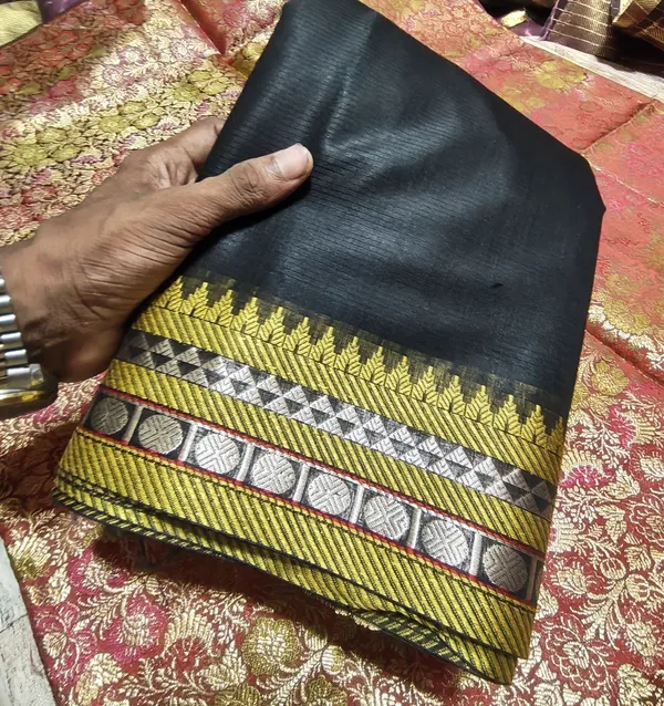 Rhfashions_Solid/Plain_Mangalagiri_Cotton_Linen_Saree_(Black)