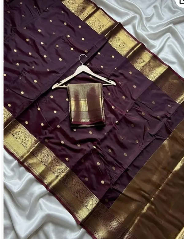 Fashion_Striped,_Woven_Banarasi_Silk_Blend_Saree_(Brown)
