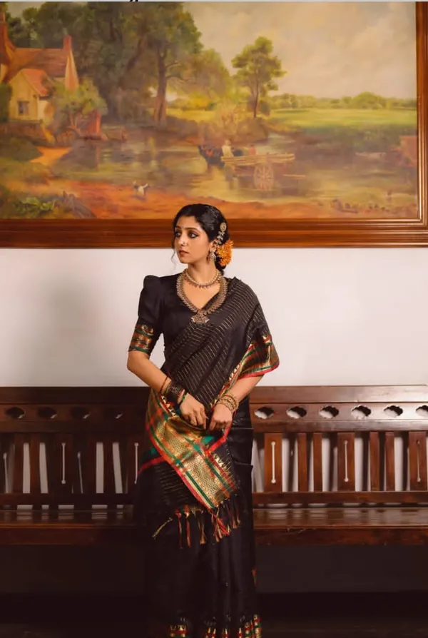 Fashion_Striped_Banarasi_Silk_Blend_Saree_(Black)