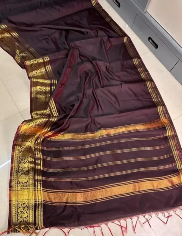 Fashion_Striped,_Woven,_Self_Design_Bandhani_Silk_Blend,_Saree_(Brown)