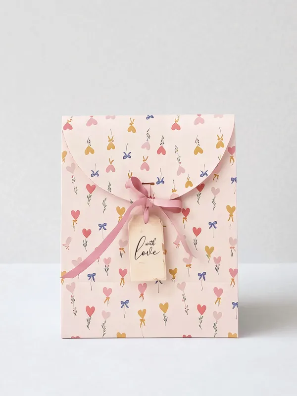 Hearts_and_Bows_Envelope_Gift_Bag__Set_of_10