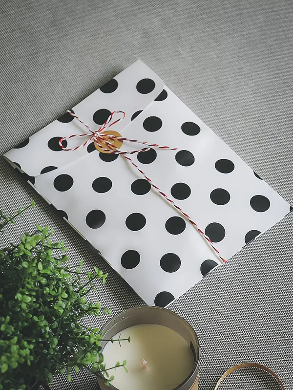Polka_Dot_Pouch_With_Sticker_-_Pack_Of_10
