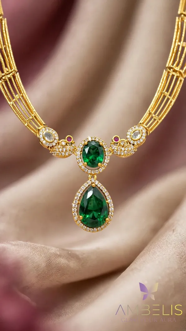 Emerald_Peacock_Majesty_Gold_Necklace_Set