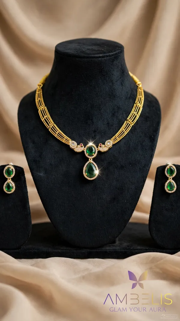 Emerald_Peacock_Majesty_Gold_Necklace_Set