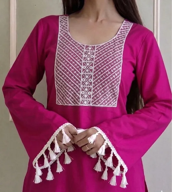 Magenta_Cotton_Embroidered_Yoke_Tassel_Kurti_For_Women