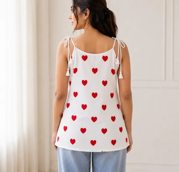 White_And_Red_Cotton_Heart_Print_Sleeveless_Kurta_For_Women