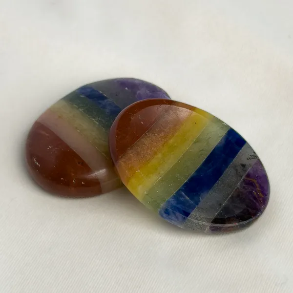 7_Chakra_Worry_Stone_for_Meditation_&_Balance