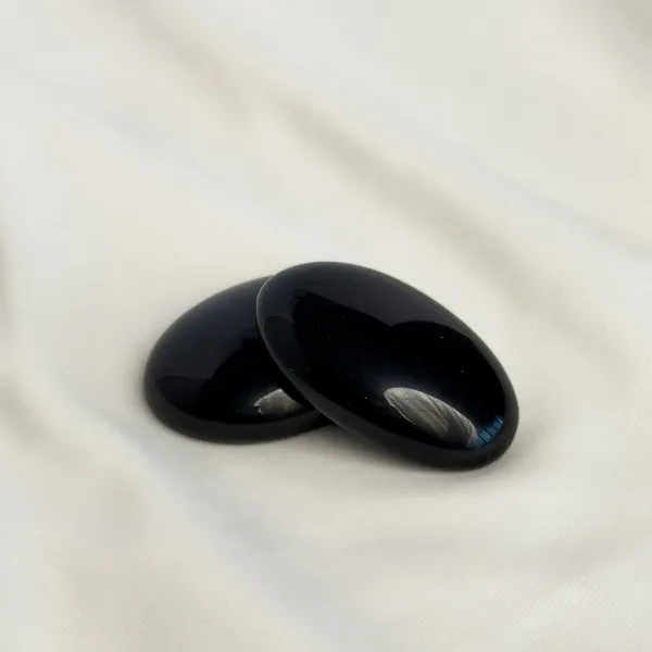 Black_Obsidian_Worry_Stone_for_Protection_&_Grounding