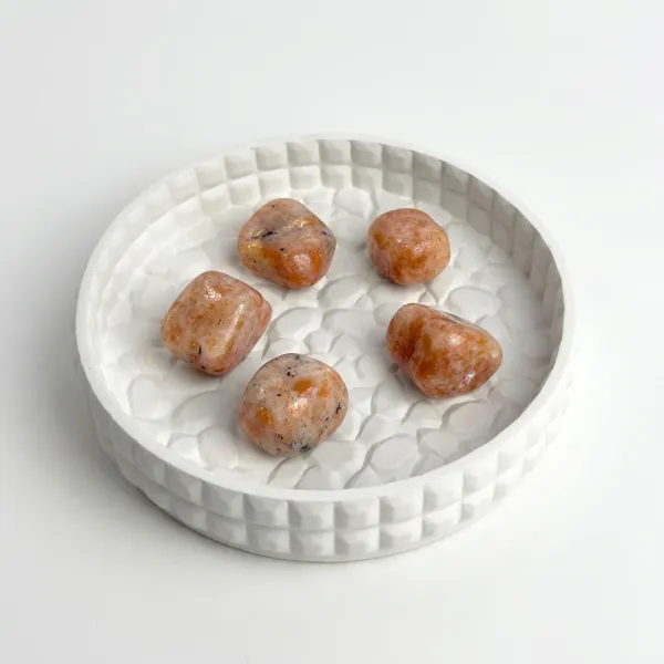 Sunstone_Tumble_Stone_–_Natural_Crystal
