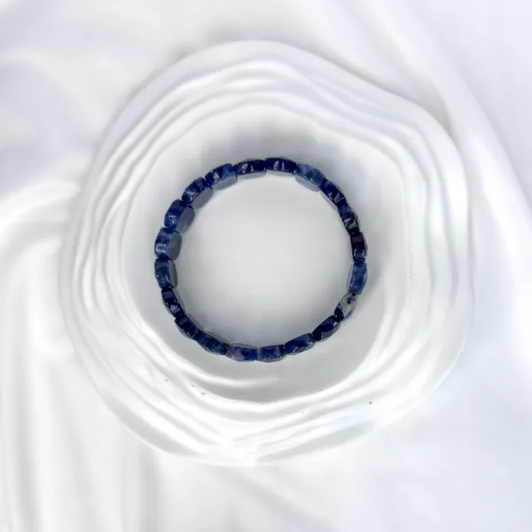 Sodalite_Bracelet_–_Faceted_Oval_Beads_for_Focus_&_Communication