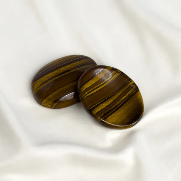 Tiger's_Eye_Worry_Stone_for_Confidence_&_Focus