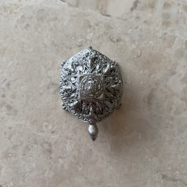 Oxidised_Silver_Tortoise_Figurine_–_Vastu_Decor