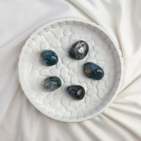 Moss_Agate_Tumble_Stone_–_Natural_Crystal
