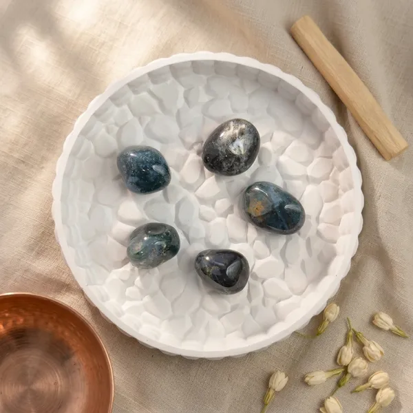 Moss_Agate_Tumble_Stone_–_Natural_Crystal
