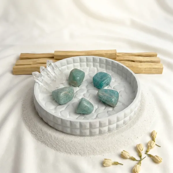 Amazonite_Tumble_Stone_–_Natural_Crystal