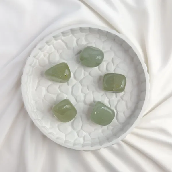 Green_Aventurine_Tumble_Stone_–_Natural_Crystal