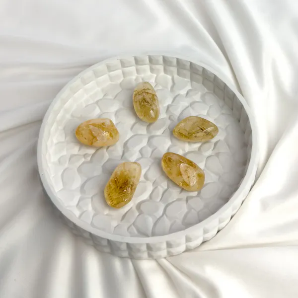 Citrine_Tumble_Stone_–_Natural_Wealth_Crystal