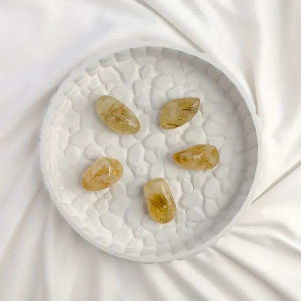 Citrine_Tumble_Stone_–_Natural_Wealth_Crystal