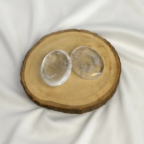 Clear_Quartz_Worry_Stone_for_Clarity_&_Energy_Cleansing