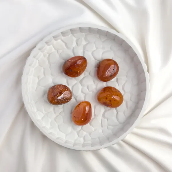 Carnelian_Tumble_Stone_–_Natural_Crystal