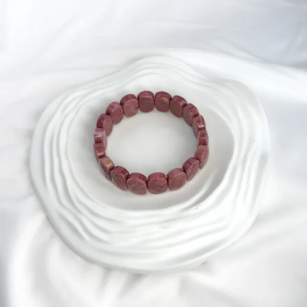 Rhodonite_Bracelet_–_Faceted_Oval_Beads_for_Emotional_Balance
