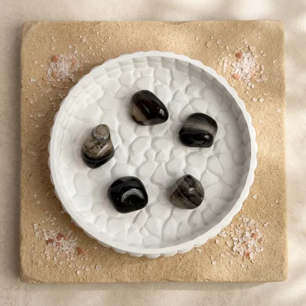 Black_Onyx_Tumble_Stone_–_Protection_Crystal