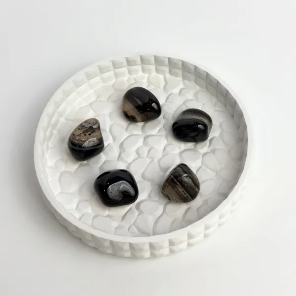 Black_Onyx_Tumble_Stone_–_Protection_Crystal