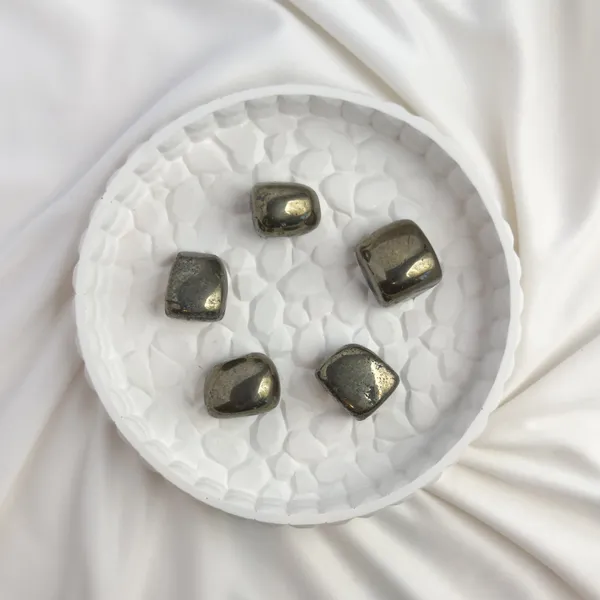 Pyrite_Tumble_Stone_–_Natural_Money_Crystal