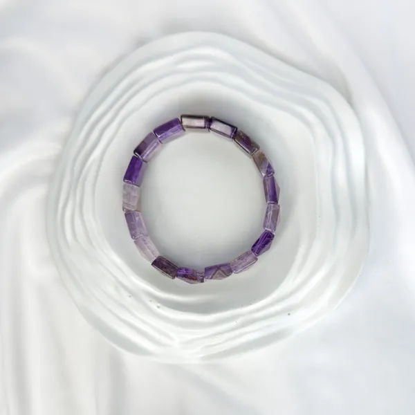 Amethyst_Bracelet_–_Faceted_Square_Beads_(12mm)
