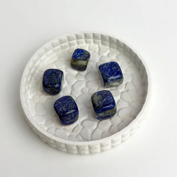 Lapis_Lazuli_Tumble_Stone_–_Natural_Crystal