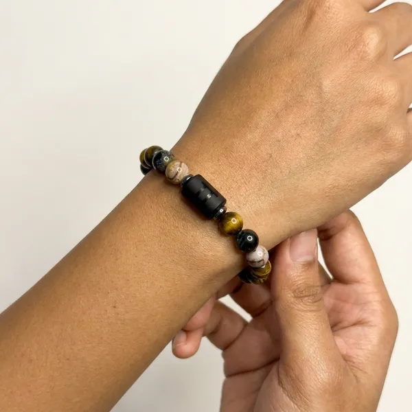 Gemini_Zodiac_Bracelet_–_Black_Obsidian_with_Gemini_Charm