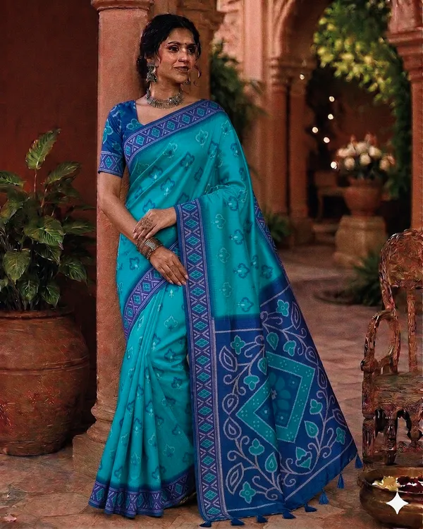 Turquoise_Blue_Silk_Bandhani_Print_Saree_For_Women