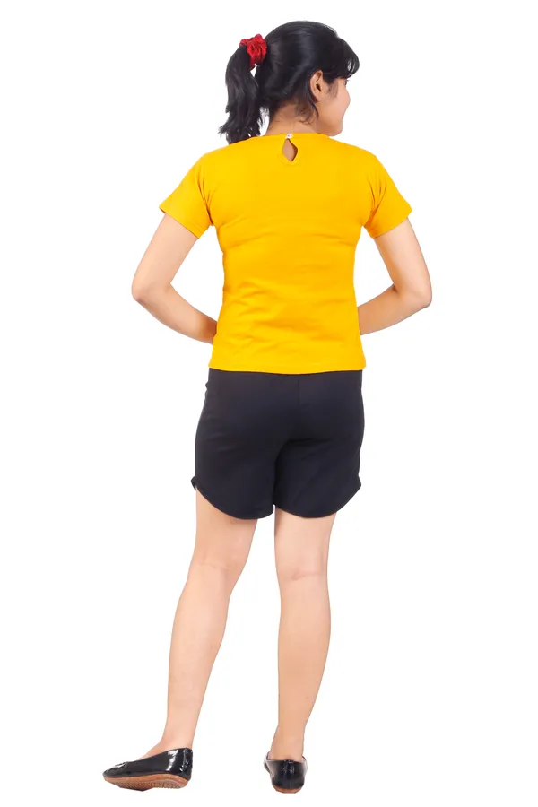 Yellow_And_Black_Cotton_Printed_T-Shirt_And_Shorts_Set_For_Girls