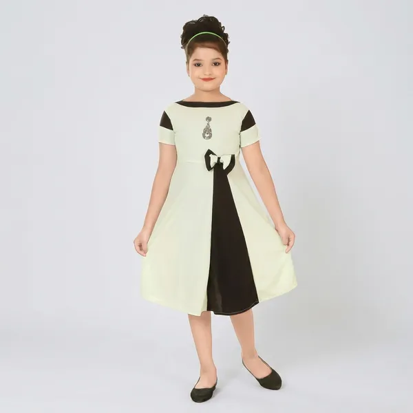 Mint_Green_And_Black_Cotton_Fit_And_Flare_Dress_For_Girls