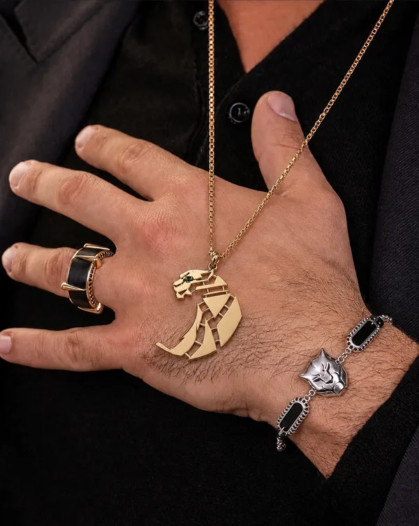 The_Panther_Geometric_Pendant_Necklace_Golden