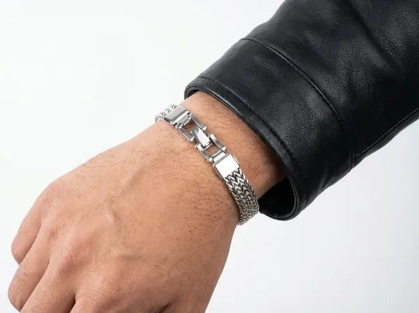 Mesh_Link_Bracelet