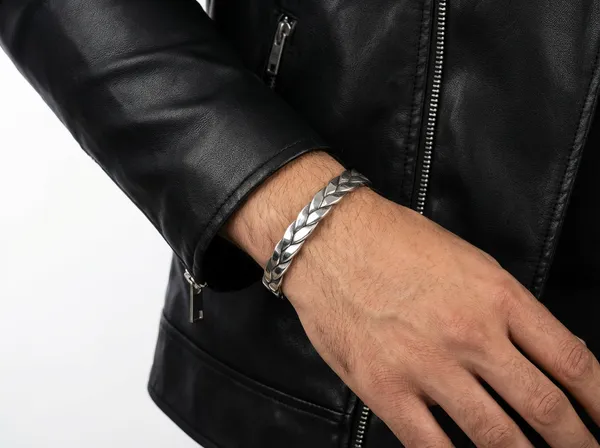 Braided_Torque_Cuff