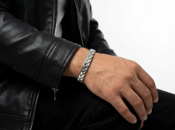Braided_Torque_Cuff