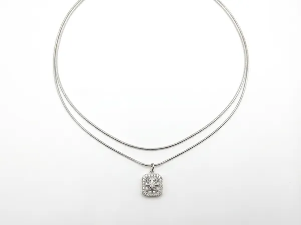 Diamond_Power_Layered_Necklace