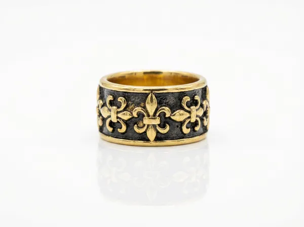Gold_Fleur_Band_Ring